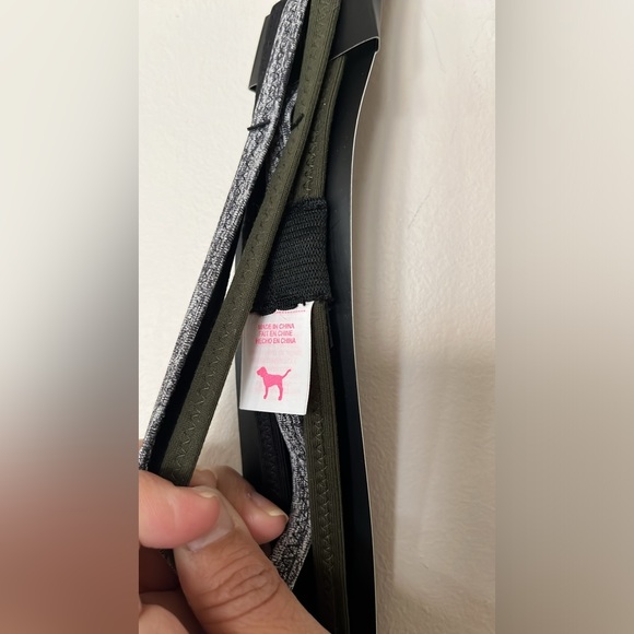 Victoria's Secret Pink Reflective Grey Headband and ultimate headband nwt - Picture 10 of 15